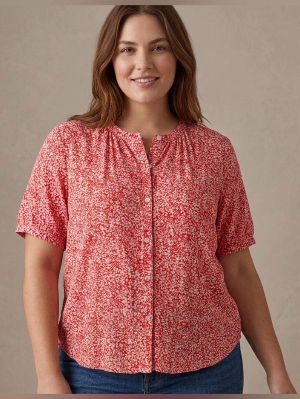 Universal Thread White and Red Blouse with Puff Sleeves and Peter Pan Collar